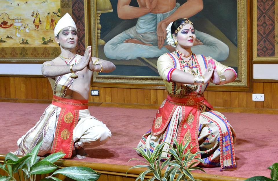 Krishnakshi Kashyap and Ramkrishna Talukdar performing in Durbar Hall Raj Bhawan Guwahati